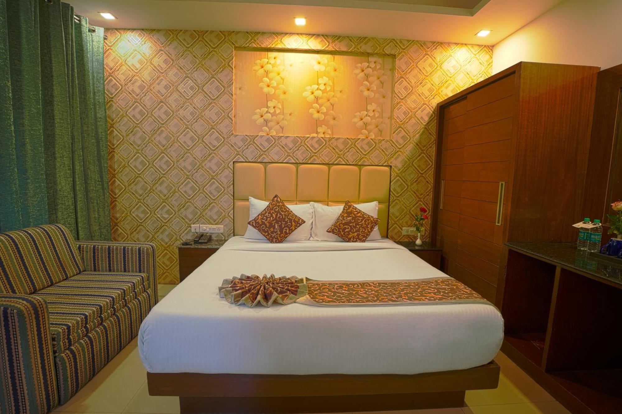 Hotel Q Saina S K Regency Rishīkesh Exterior foto